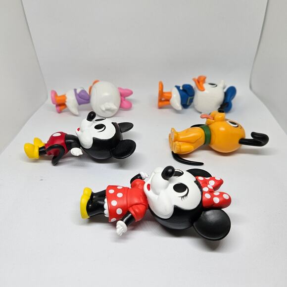 Disney Mickey Mouse Minnie Pluto Donald Daisy Funko 2021 Set of 5 Mystery Minis - Picture 6 of 9